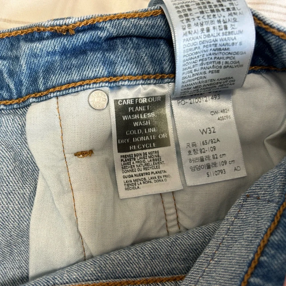 Levi's Blue Jean Shorts - Picture 4 of 4